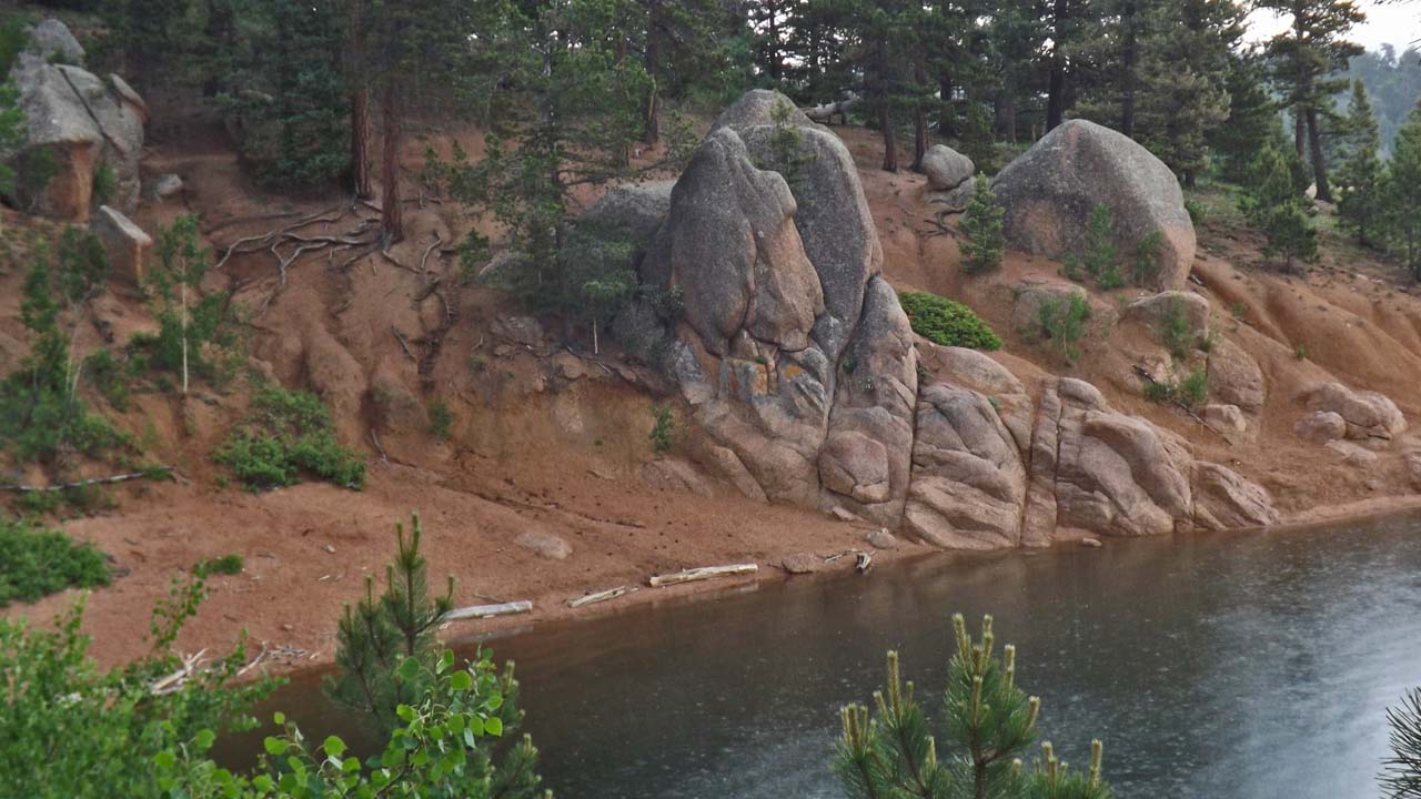 rock formations at the lake